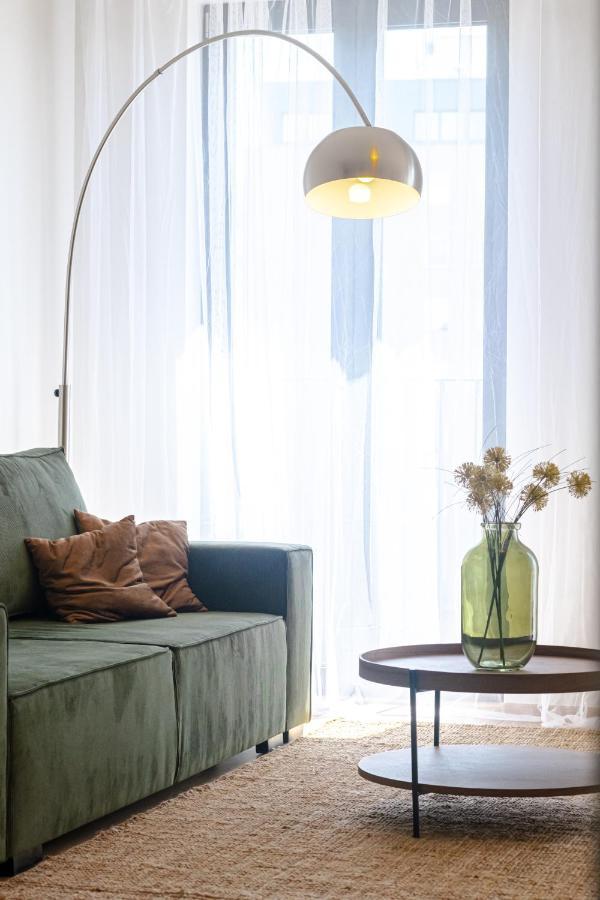 Newly Built Apartment In Vibrant Neighbourhood Praha Exteriér fotografie