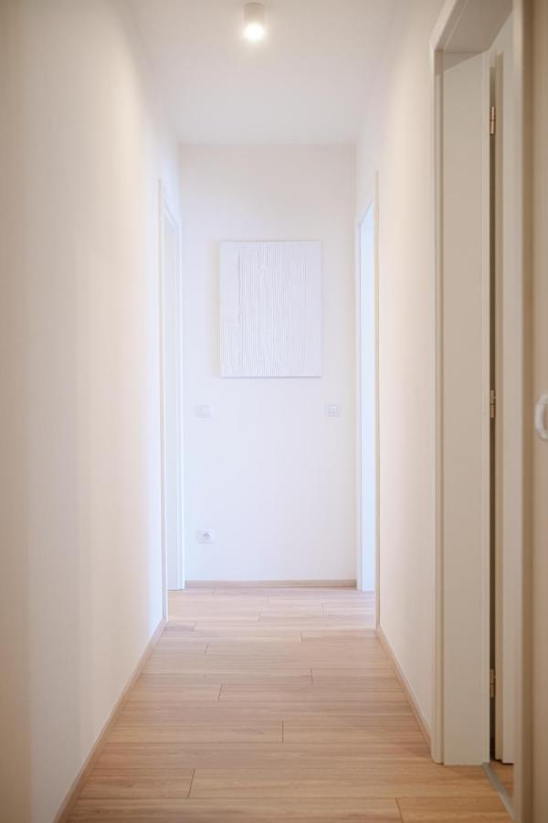 Newly Built Apartment In Vibrant Neighbourhood Praha Exteriér fotografie